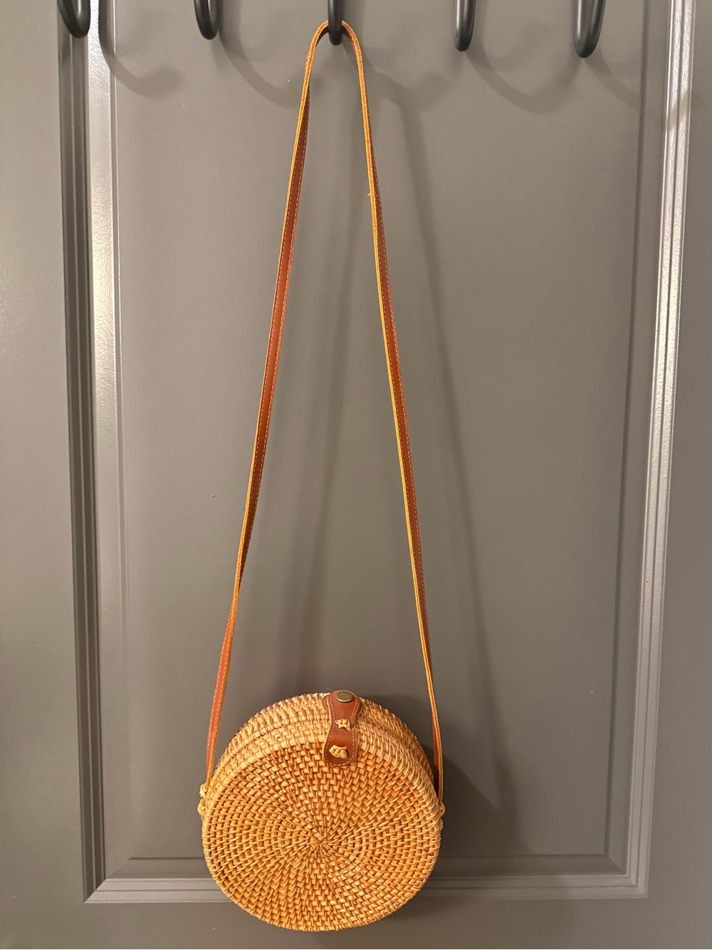 Round Woven Rattan Crossbody Bag in Natural Tan